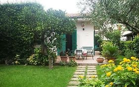 Villa Scimmia